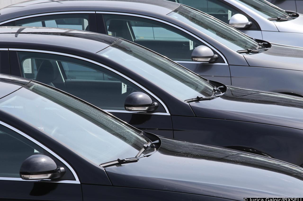 Zagreb: Priprema rabljenih automobila za prodaju