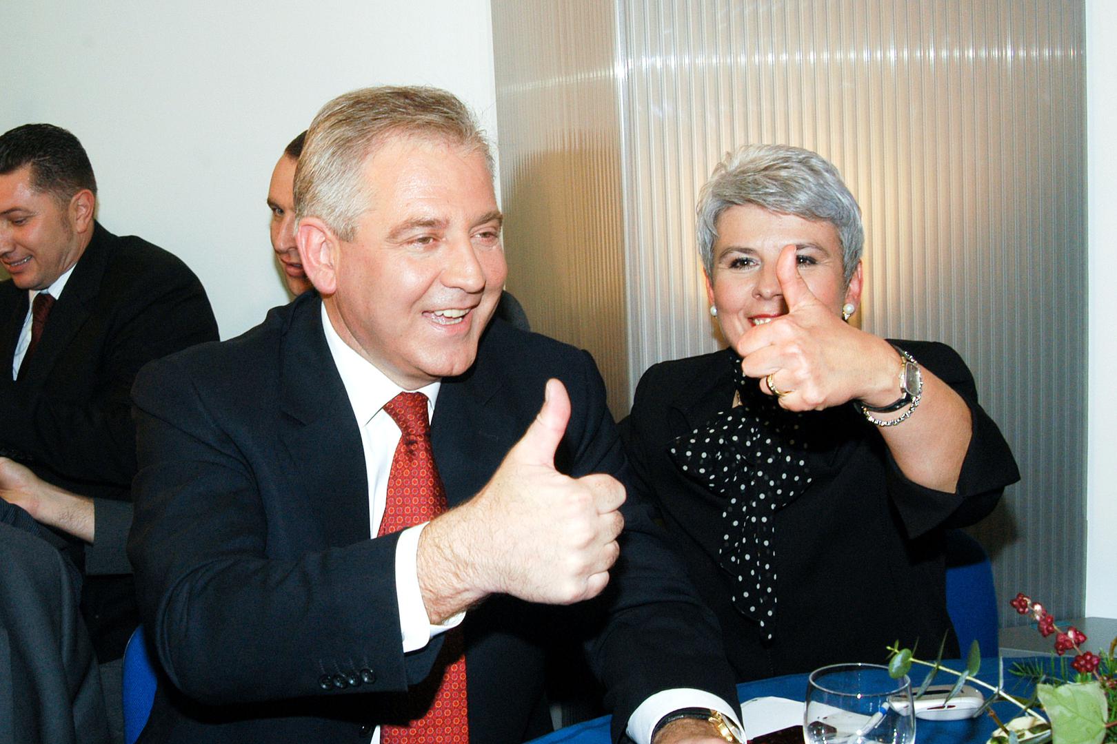 U 5. sazivu HDZ se 2003. godine pod vodstvom Ive Sanadera vratio na vlast. Osvojili su 66 od ukupno 152 mandata.