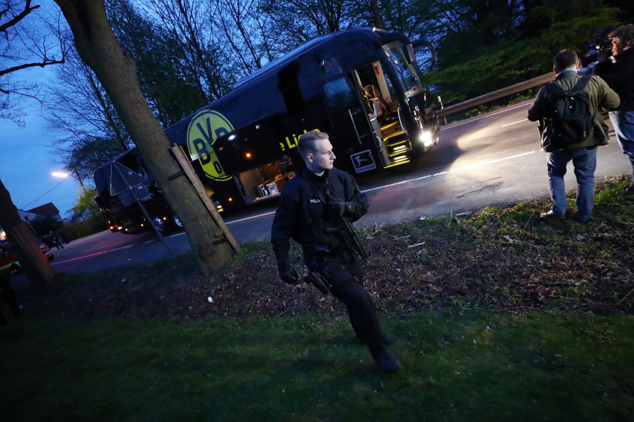 borussija dortmund autobus policija