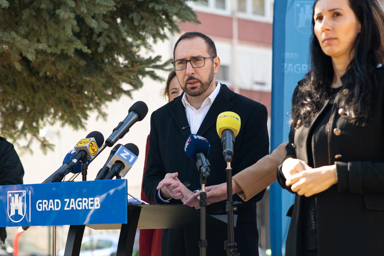 Zagreb: Tomislav Tomašević i zamjenici obilježili su  početak nove sezone sadnje stabala