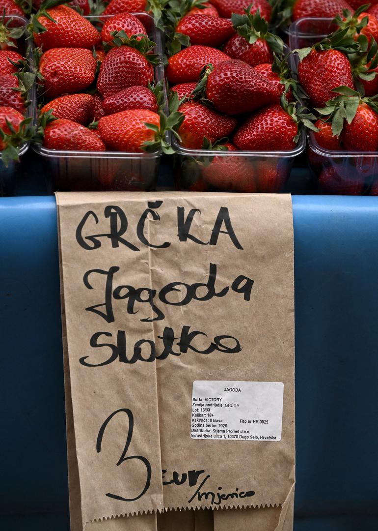 Na tržnicama u Zagrebu lanjskog su se travnja prodavale i za maksimalnih 10 eura, što je čak 67 posto više od najviše cijene 2024. u isto vrijeme: tad su stajale maksimalnih šest eura.