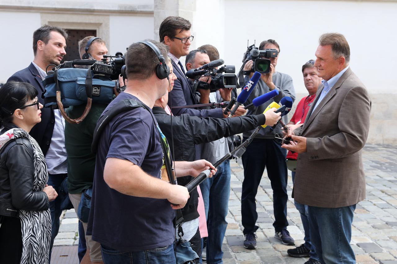 U Banskim dvorima počeo sastanak vladajuće koalicije