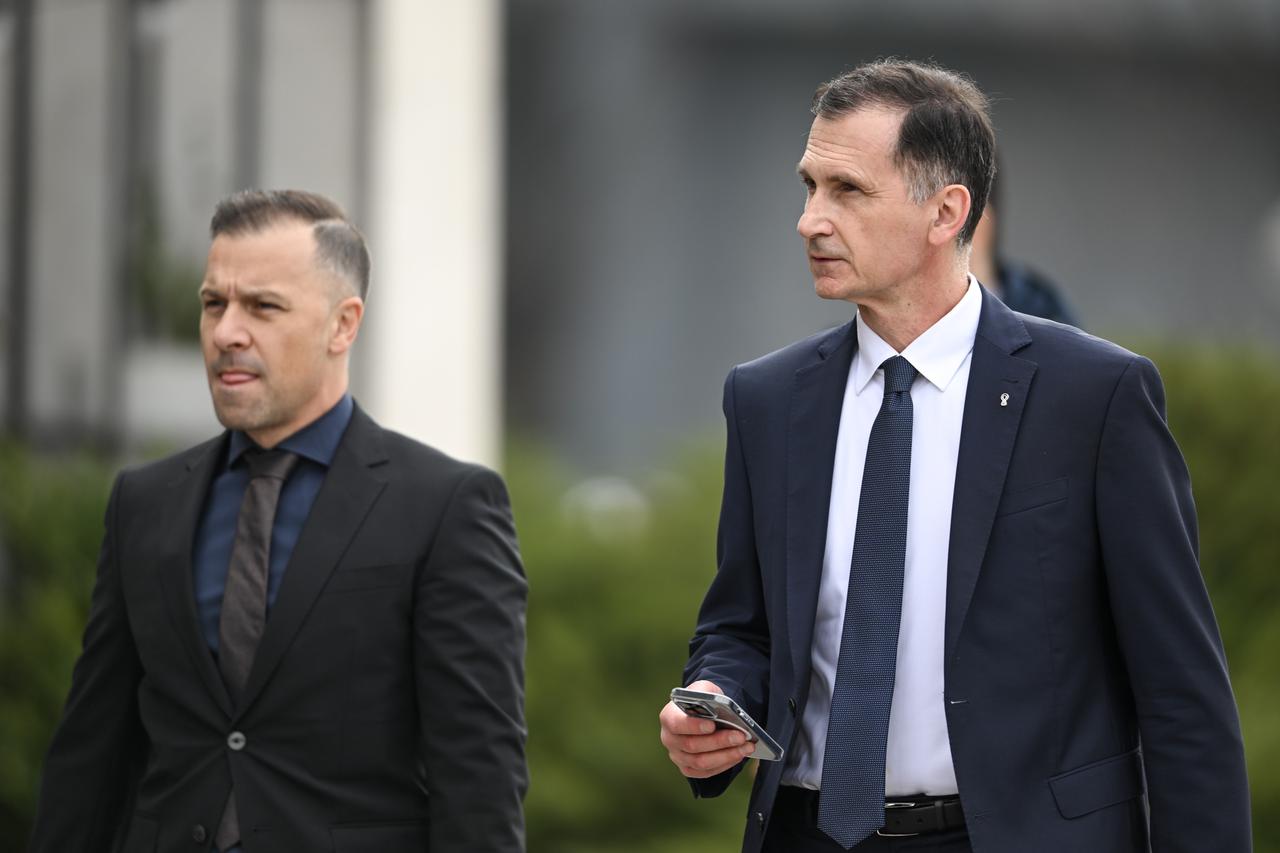 Zagreb: Okupljanje uzvanika uoči 20. Općeg sabora HDZ-a u KD Vatroslav Lisinski
