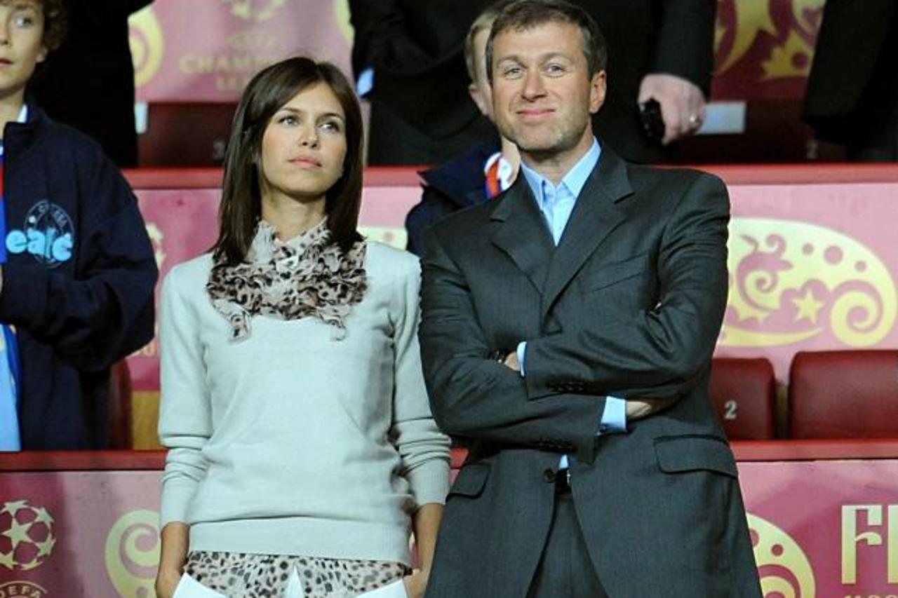 'Chelsea owner Roman Abramovich and girlfriend Daria Zhukova, in the stands prior to kick off. Photo: Press Association/Pixsell'