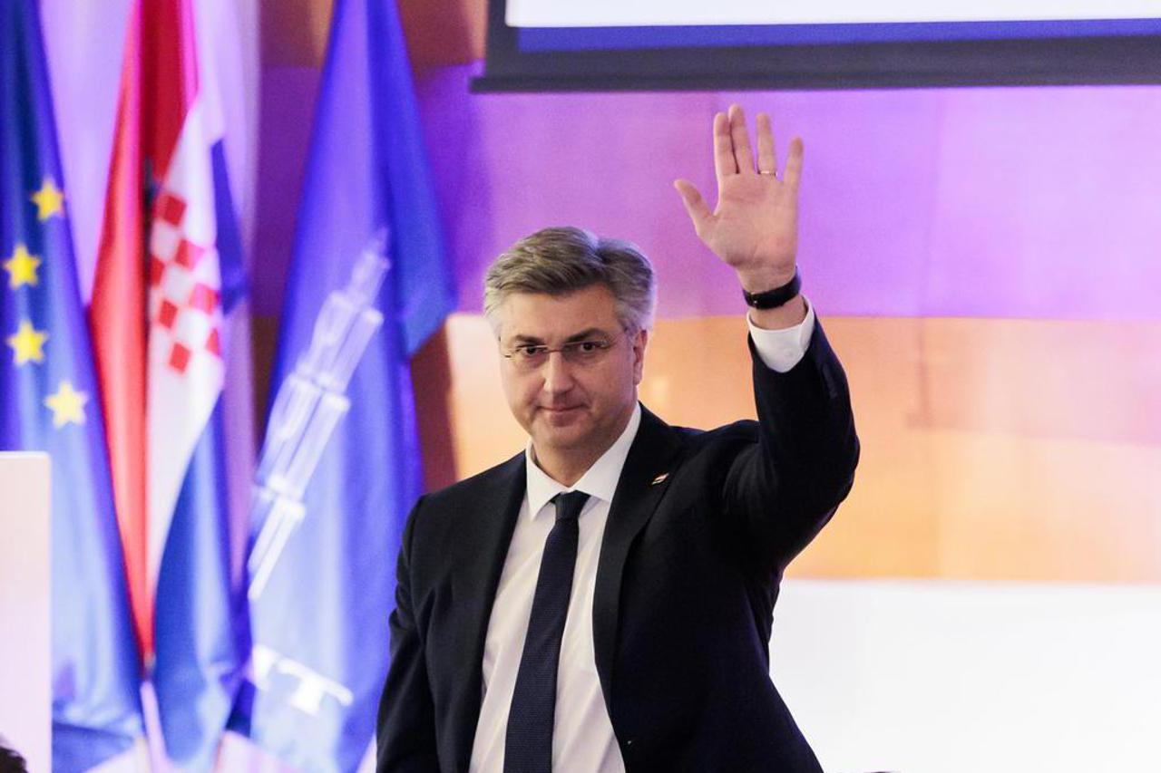 Split: Premijer Andrej Plenković na obilježavanju 33. obljetnice osnutka HDZ-a Split