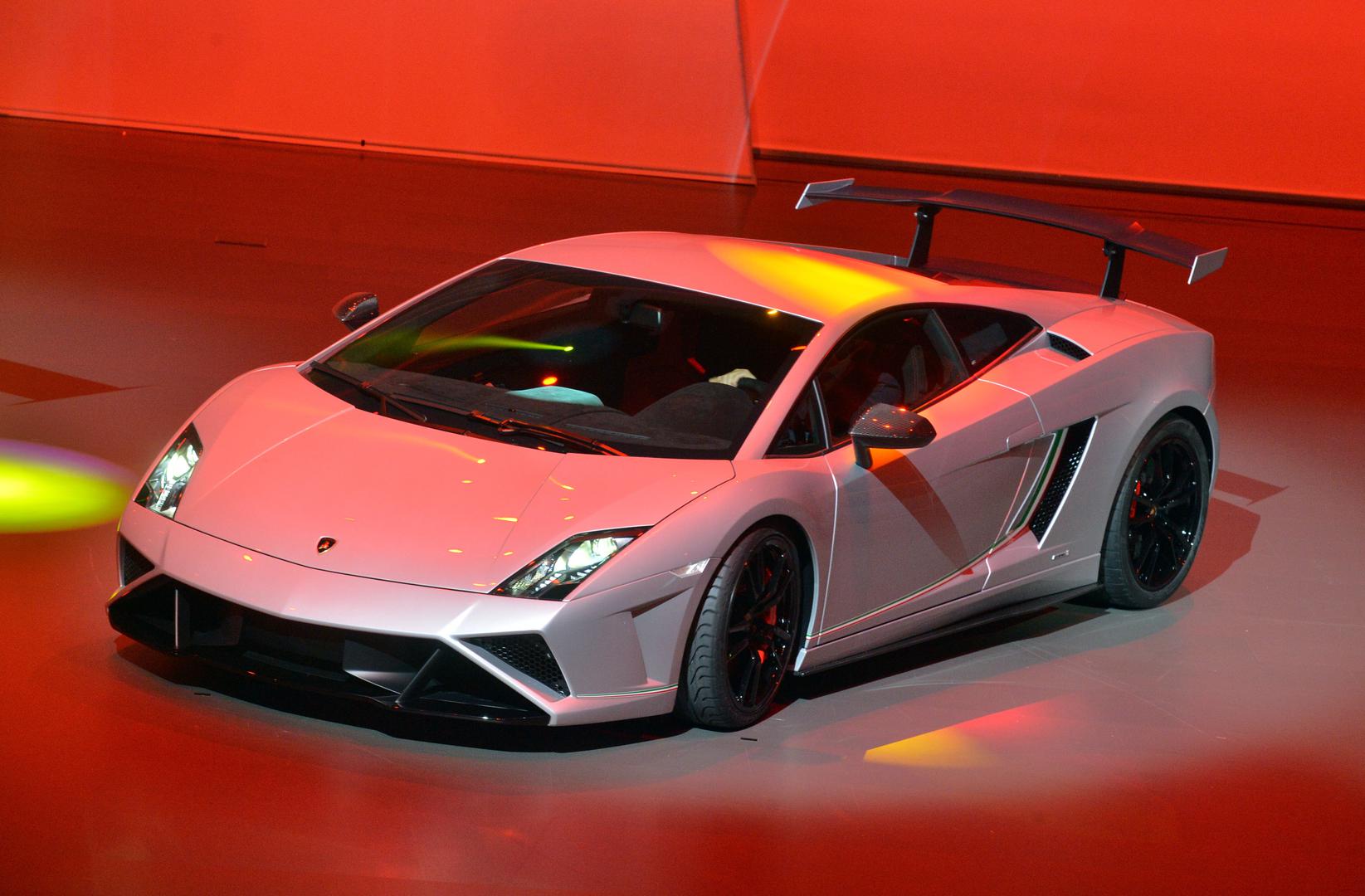 Wayne Rooney - Lamborghini Gallardo - 1.5 milijuna kuna, u svojoj garaći još ima i Aston Martin Vaquish S 

