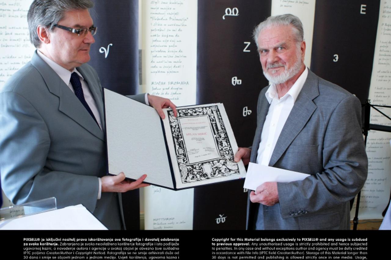 '07.07.2013., Zagreb - U Drustvu hrvatskih knjizevnika odrzana je dodjela nagrade Miroslav Krleza. Nagradu je dobio Milan Miric kao priznanje za knjigu Eseji. Photo: Petar Glebov/PIXSELL'