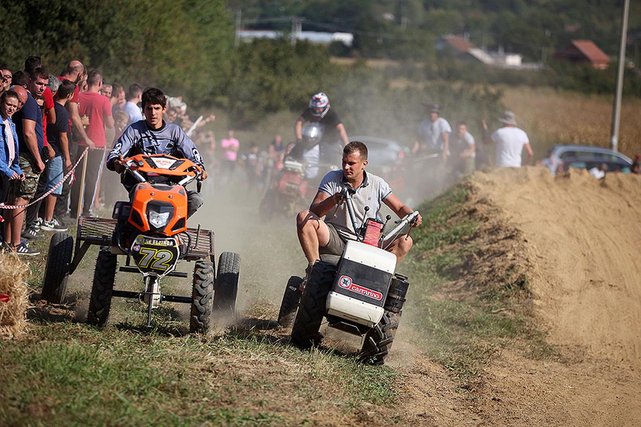 Natjecanje motokultivatora u Orahovici