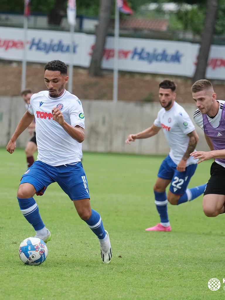 Hajduk slavio protiv Rijeke u Jadranskom derbiju pred više od 30 tisuća  ljudi - Večernji.hr