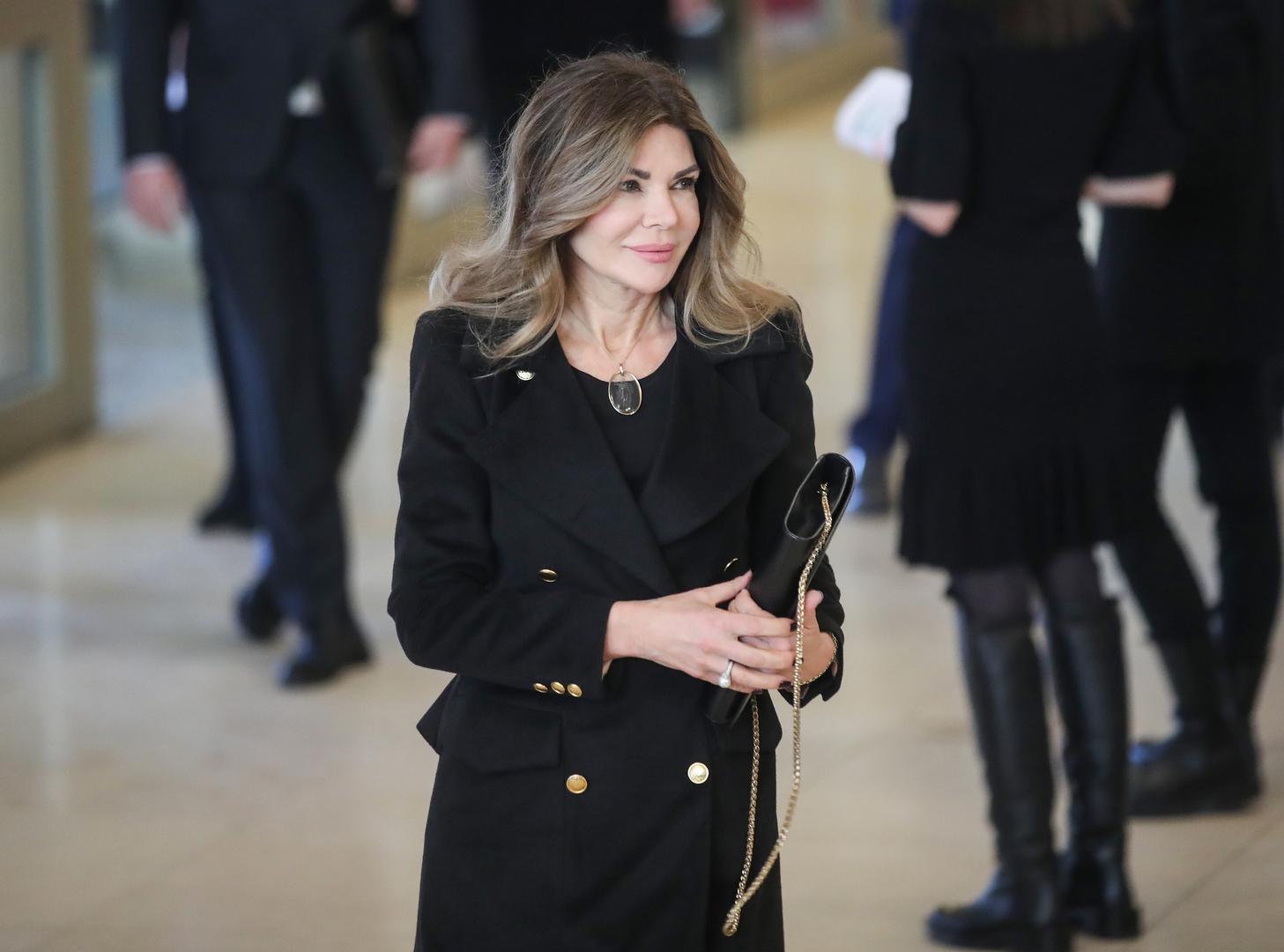 U dvadesetima, kaže, briga o koži nije joj bila prioritet – tada su joj druge stvari bile važnije. 