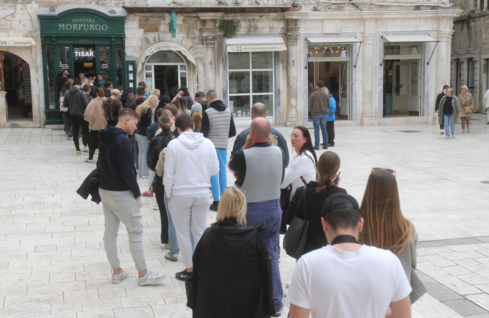 A ovako Splićani čekaju na ulaznice za Thompsona.