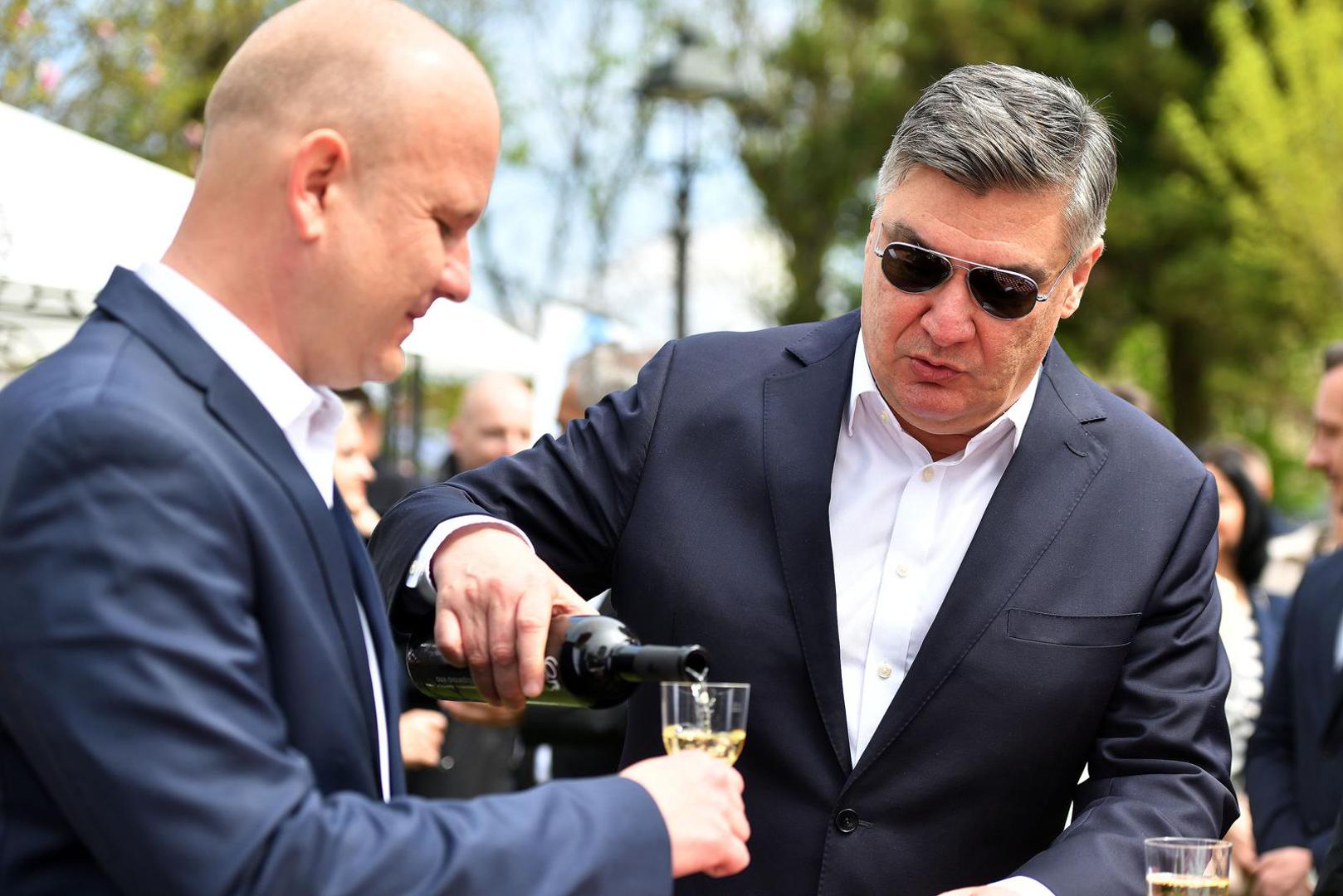 Predsjednik Udruženja obrtnika Koprivnica Marko Solar istaknuo je humanitarni karakter manifestacija – svi prihodi i dobrovoljni prilozi namijenjeni su udruzi „Šegrtsko srce“, koja pomaže učenicima slabijeg imovinskog statusa iz koprivničke Obrtničke škole