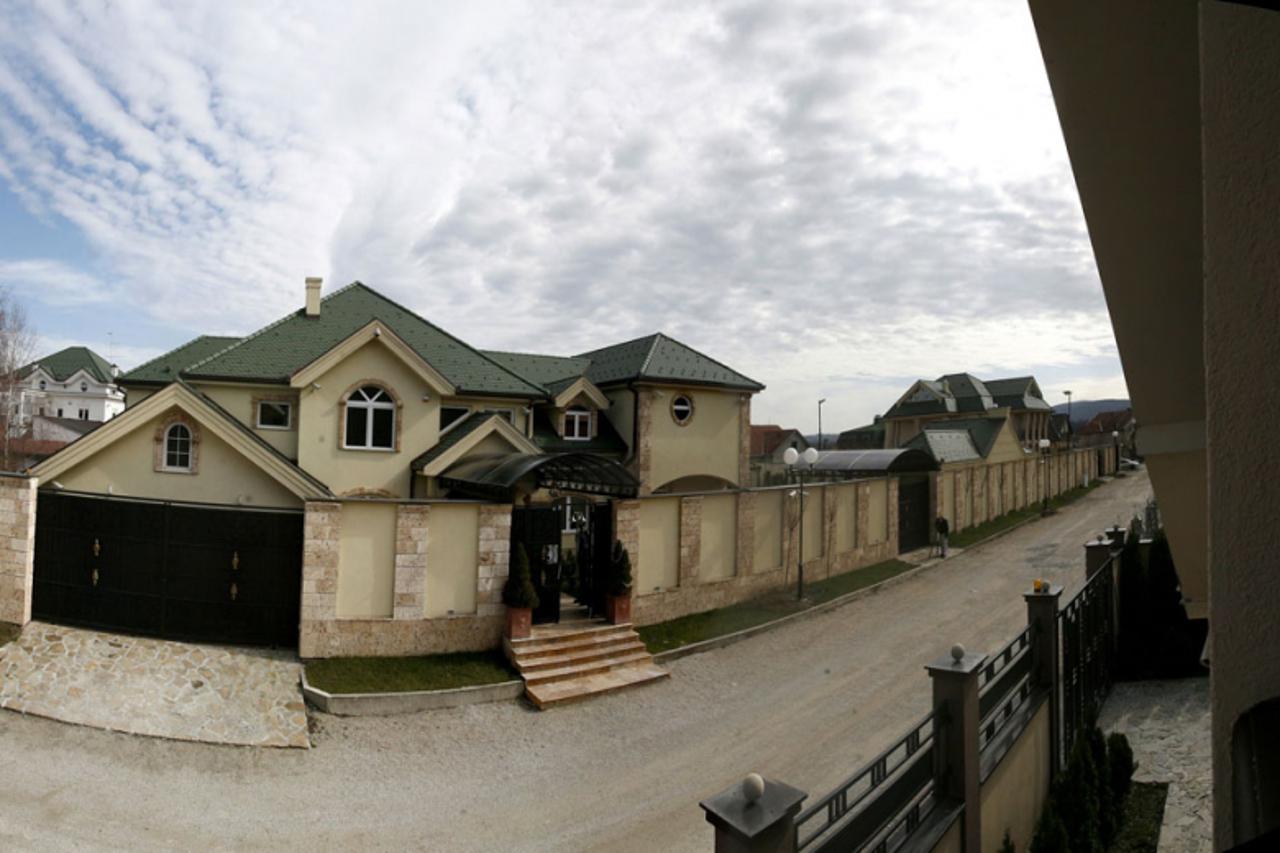 VILA2
