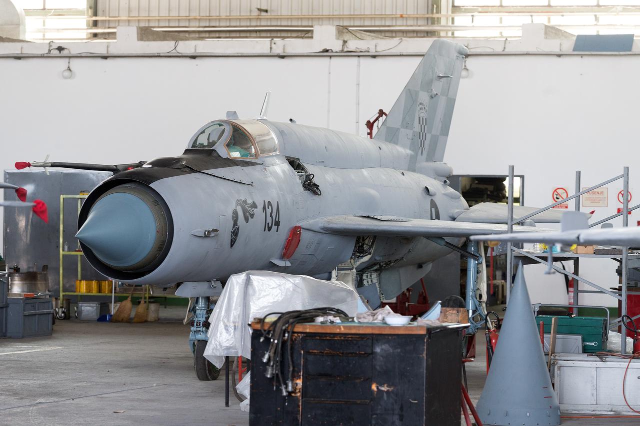 MiG-21