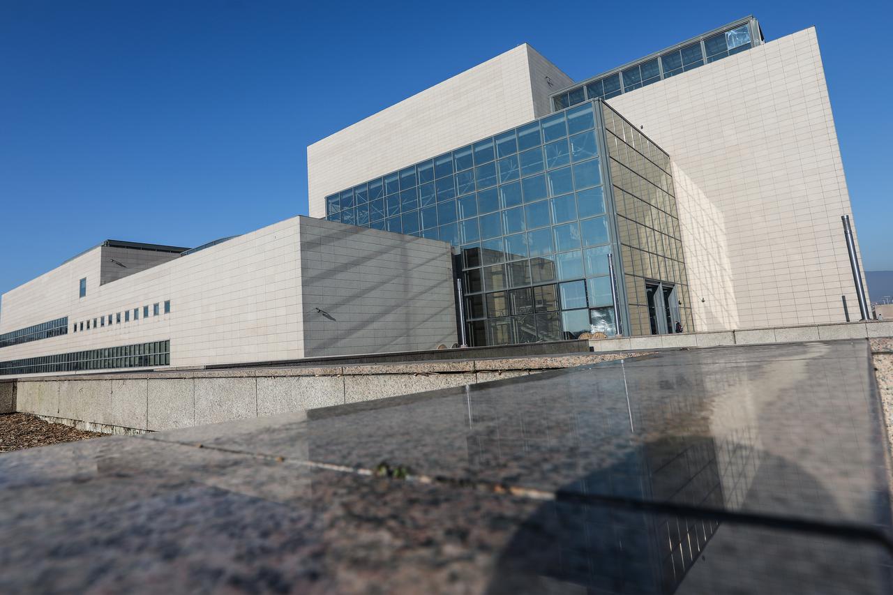 Zagreb: Zgrada Nacionalne i sveučilišne knjižnice gdje će biti sjedište EU