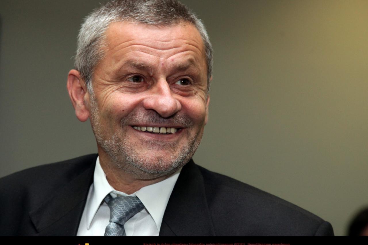 '29.09.2012., Zagreb - U prostorijama tribine grada Zagreba, Kaptol 27, Draguton Lesar ispred Hrvatskih laburista, odrzao konferenciju za medije  . Photo: Zarko Basic/PIXSELL'