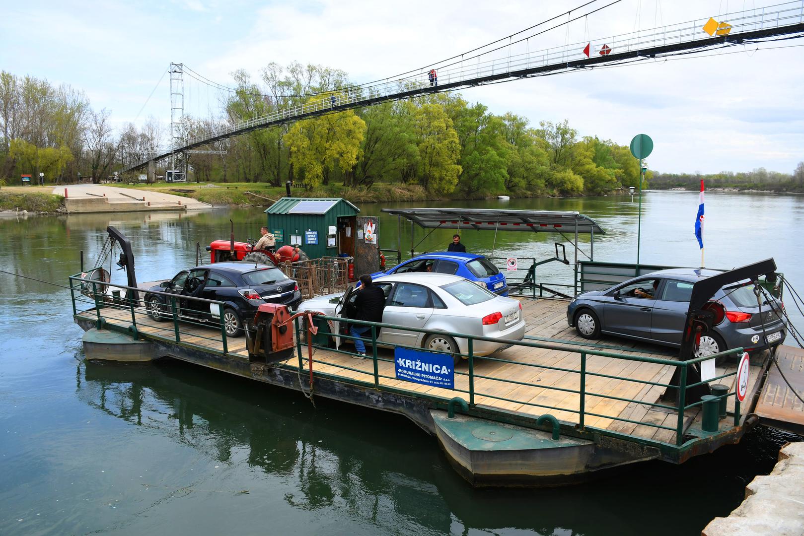 12.04.2021., Pitomaca - Turisticka patrola Vecernjeg lista. U okolici Pitomace brojne su turisticke destinacije. Zadnji panonski otok Kriznica. Posebnost je skela. 
Photo:Damir Spehar/PIXSELL