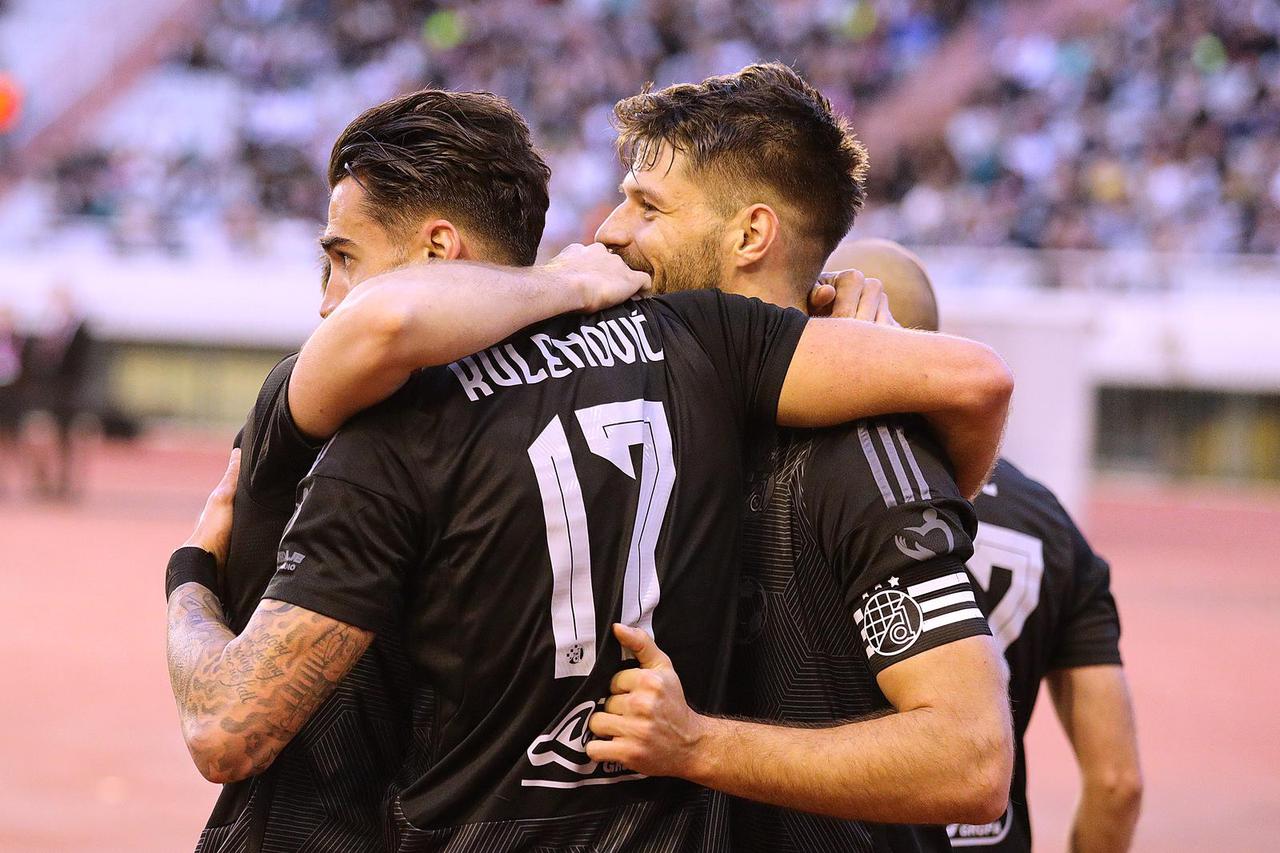 Split: Dinamo vodi, Kulenovi? je zabio za za 1-0!