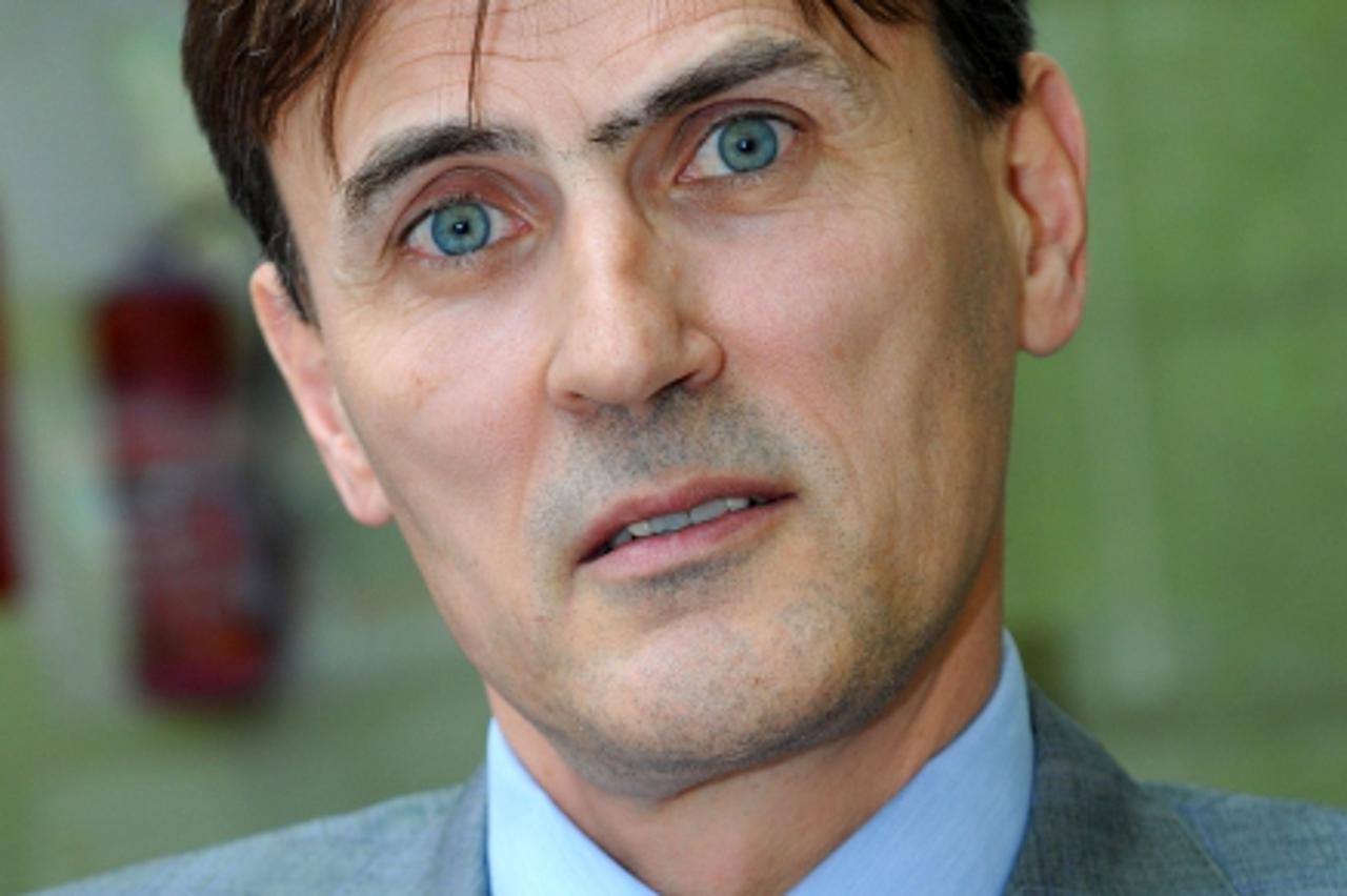 'mka....zagreb.....16.04.2009.  okrugli stol - zeljko peric, marin hresic, drazen nikolic     Photo: Marko Lukunic/Vecernji list'