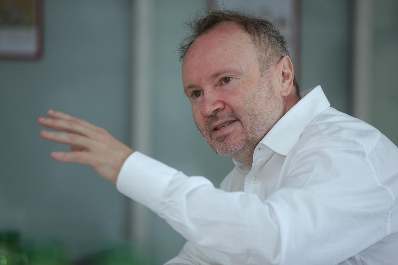 Velimir Šonje