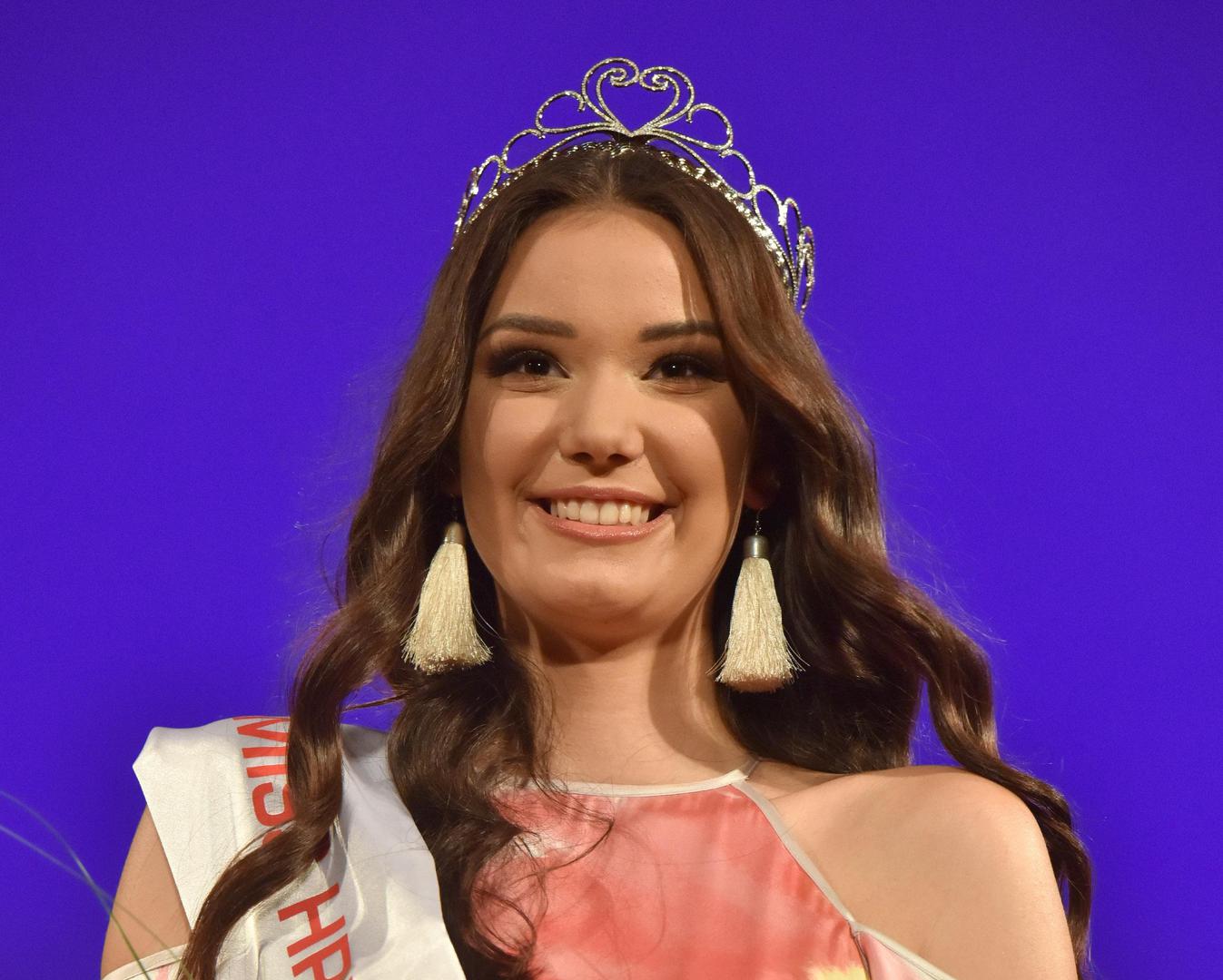 Tea Mlinarić nova je Miss Hrvatske koja će Lijepu našu predstavljati na izboru za Miss svijeta u Kini
