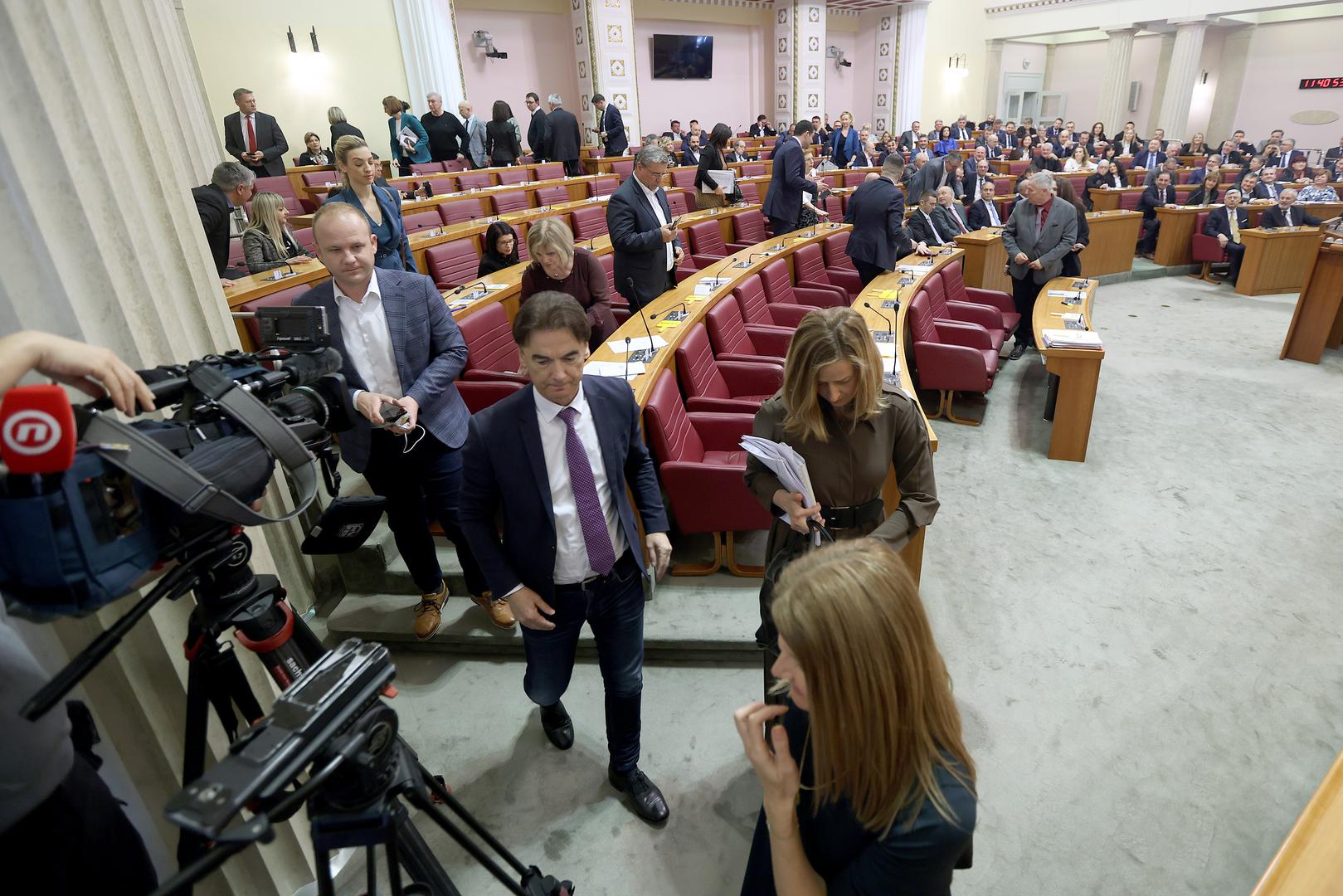 07.02.2024., Zagreb - Sabor je 21. sjednicu nastavio glasovanjem o raspravljenim tockama dnevnog reda medju kojima je najvecu pozornost izazvao prijedlog za imenovanje Ivana Turuduca Glavnim drzavnim odvjetnikom. Kako je i najavljivano iz vladajuce vecine prijedlog je prihvacen. Photo: Patrik Macek/PIXSELL