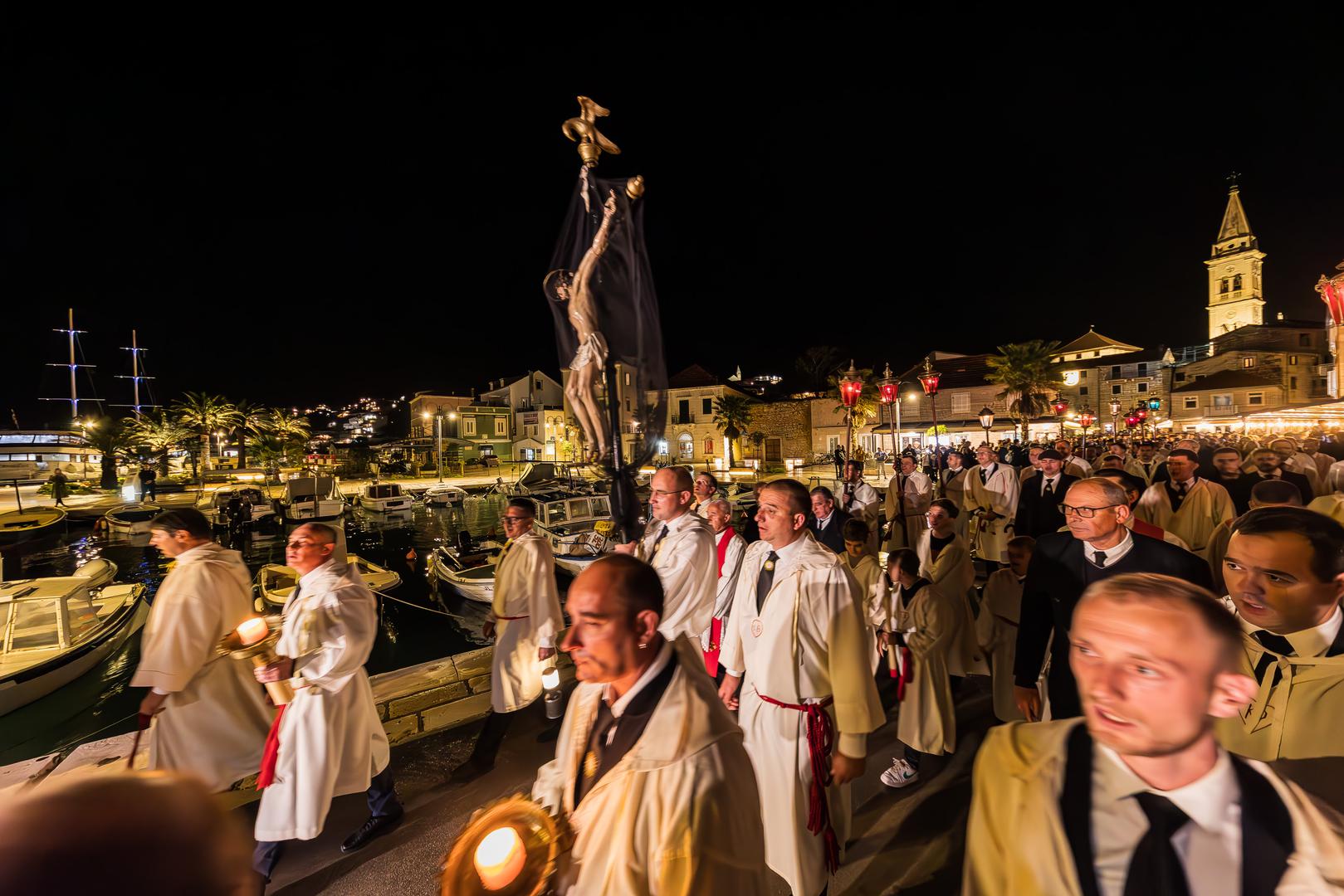 Brojni vjernici okupili su se na ovom događaju.
