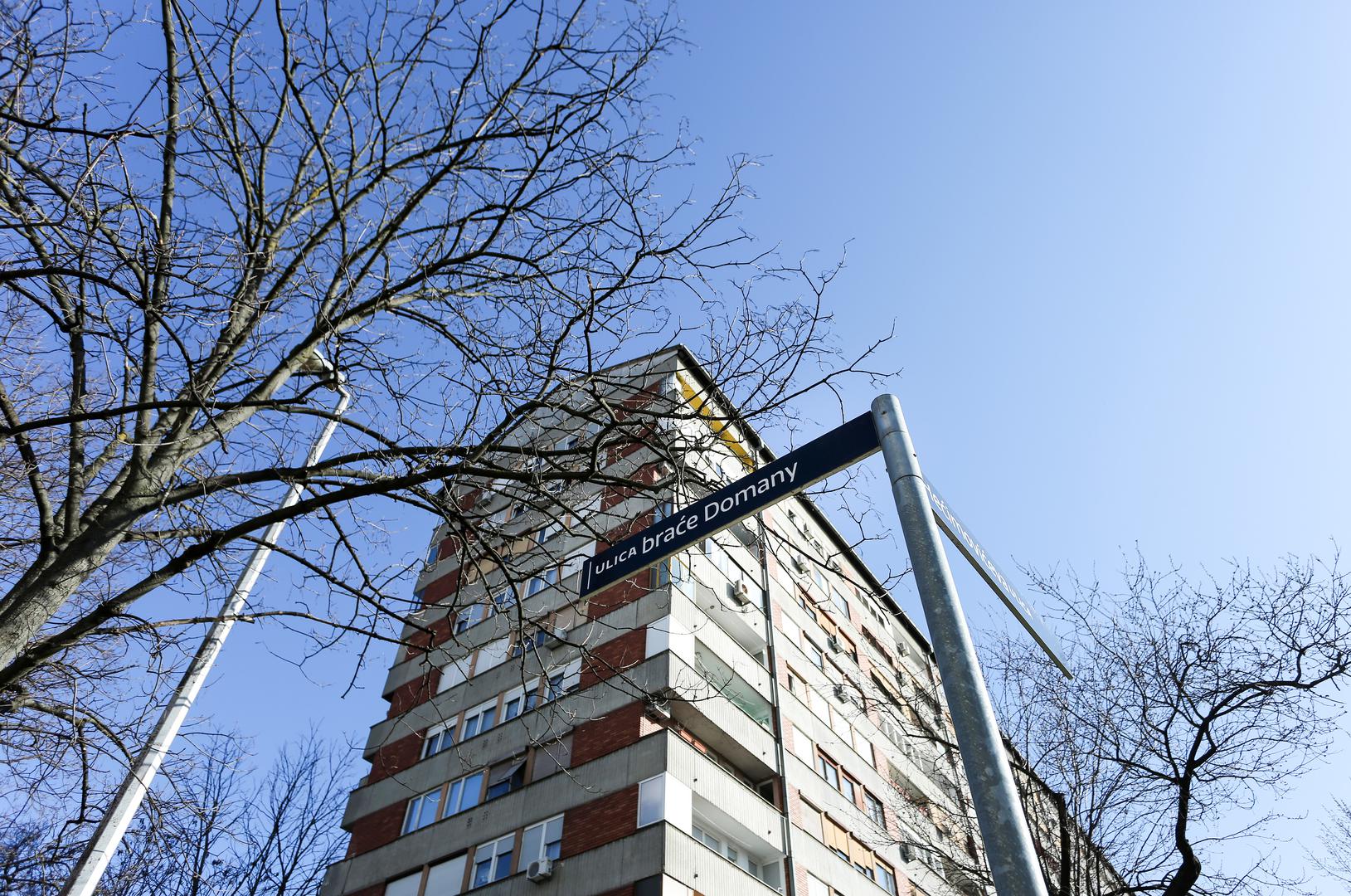 Neboderi u ulici braće Domany visoki su 73 metra, a izgrađeni su 1975. godine. 
