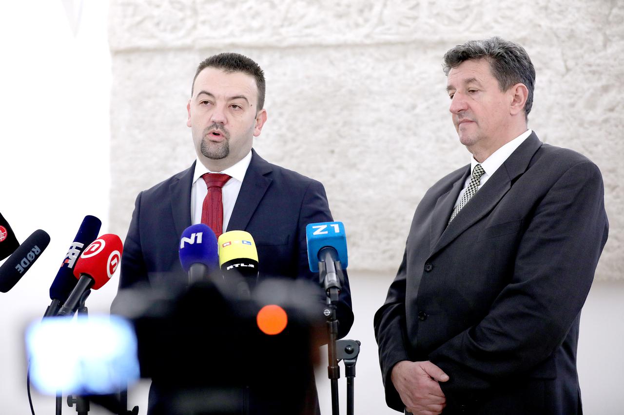Zagreb: Hrvatski suverenisti neće glasovati za obuku ukrajinskih vojnika