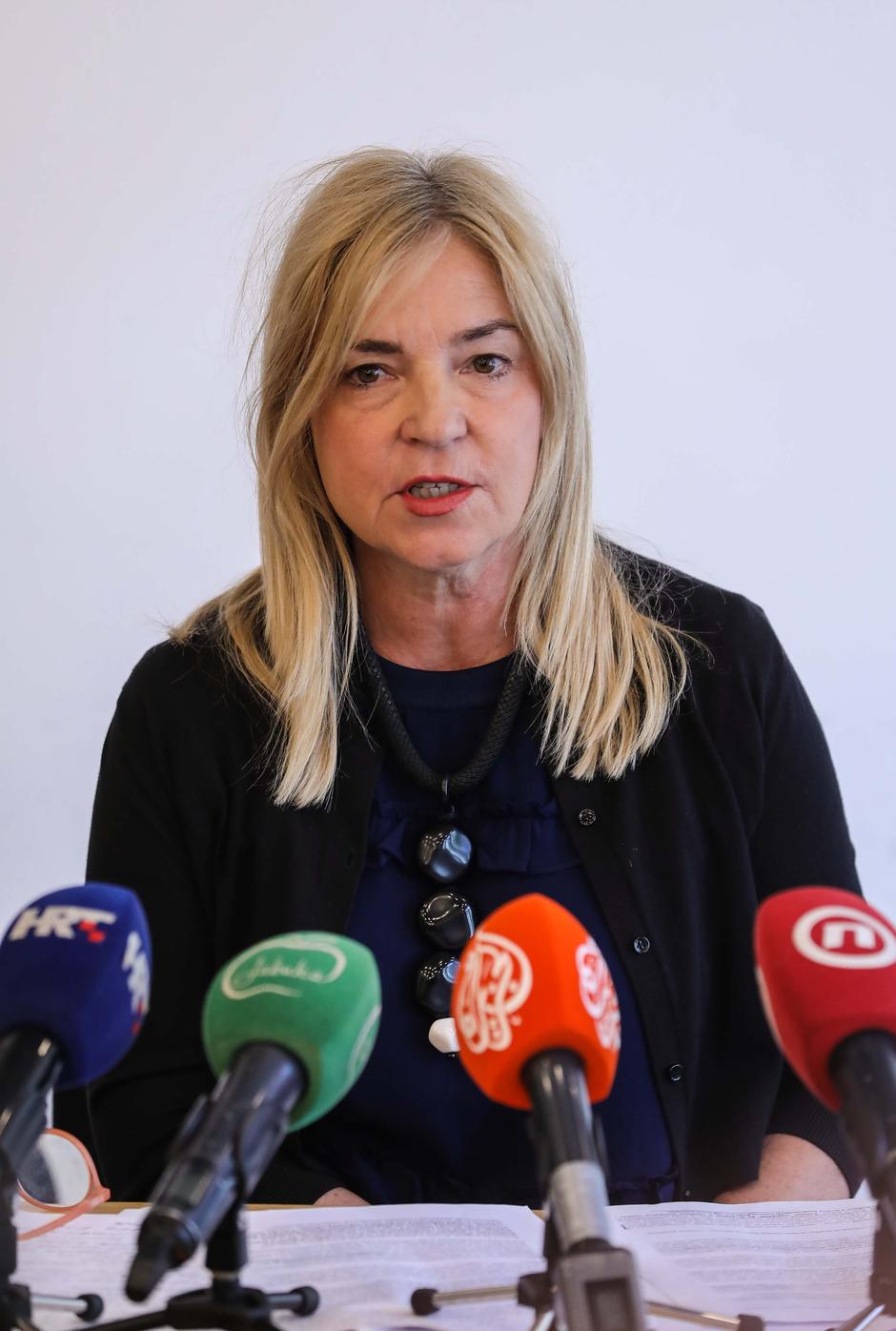 Zagreb: Održana konferencija za medije o ukidanju pratnje bliskih osoba uz djecu i rodilje