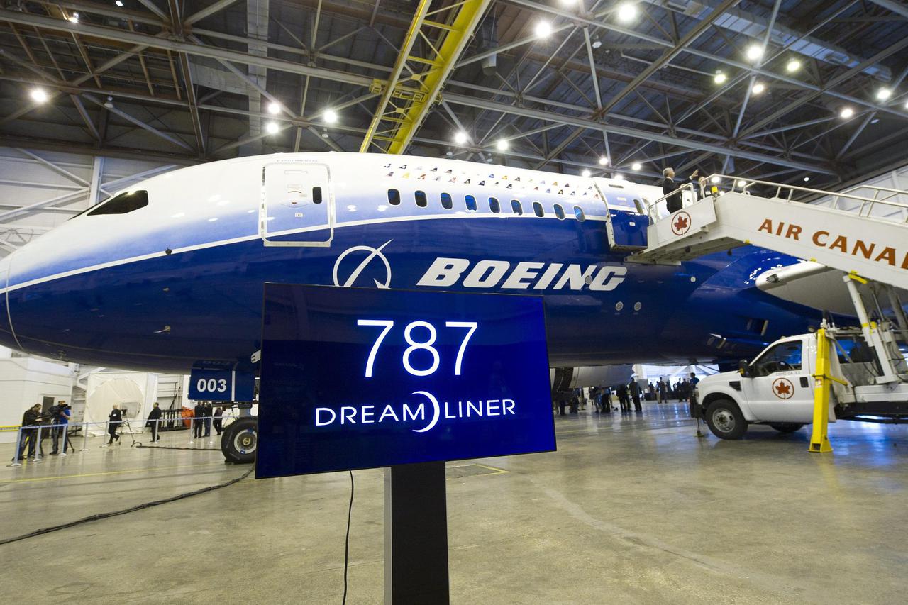 Boeing 787