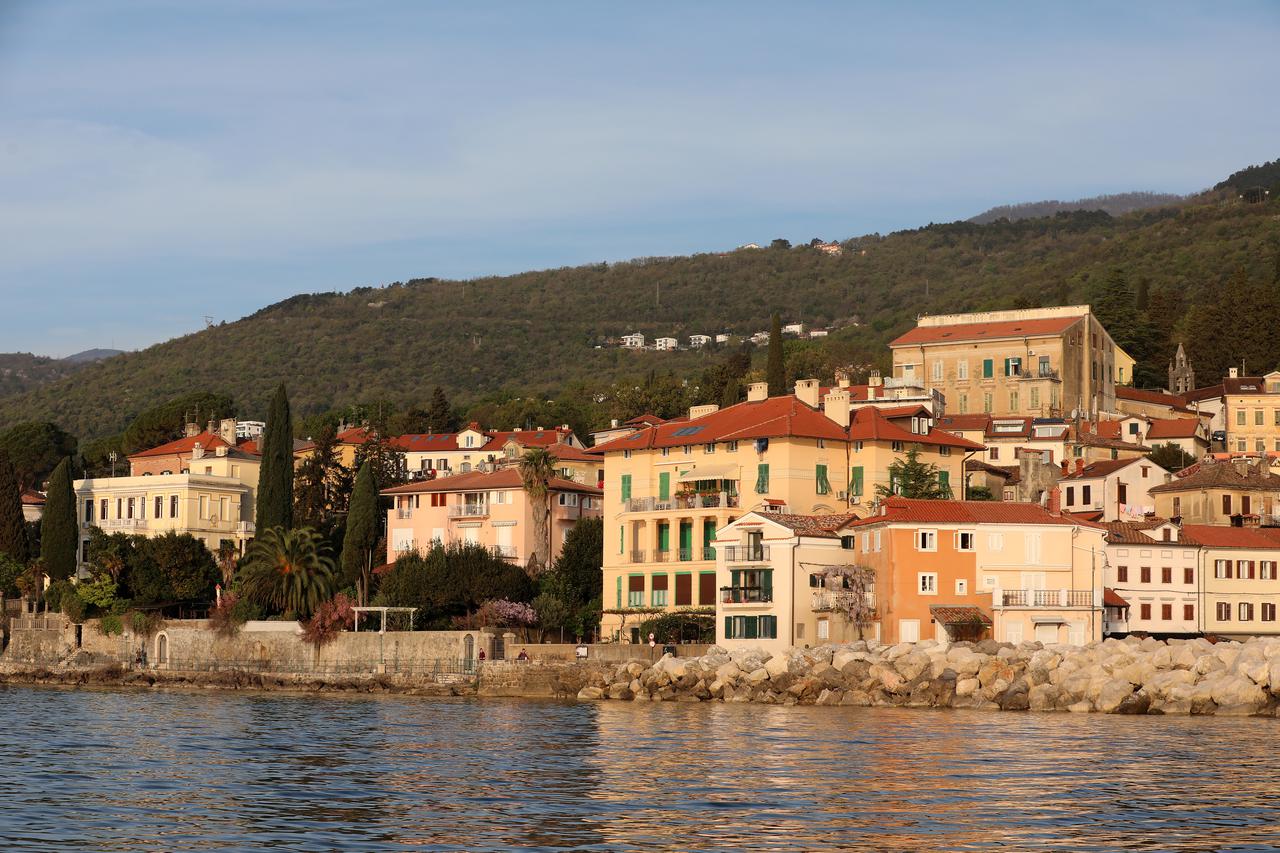 Opatija: Panorame mjesta na opatijskoj rivijeri