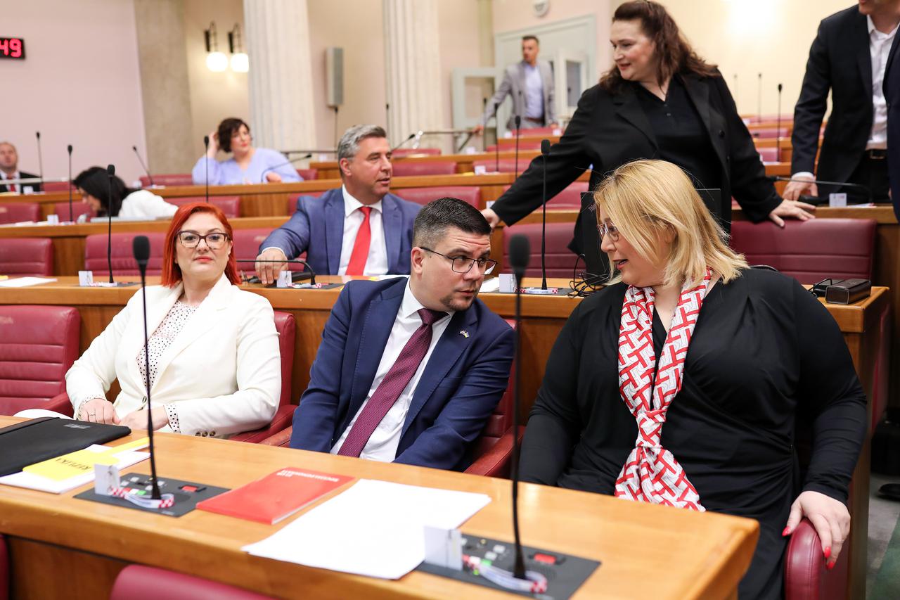 Zagreb: Sabor 11. sjednicu počeo aktualnim prijepodnevom