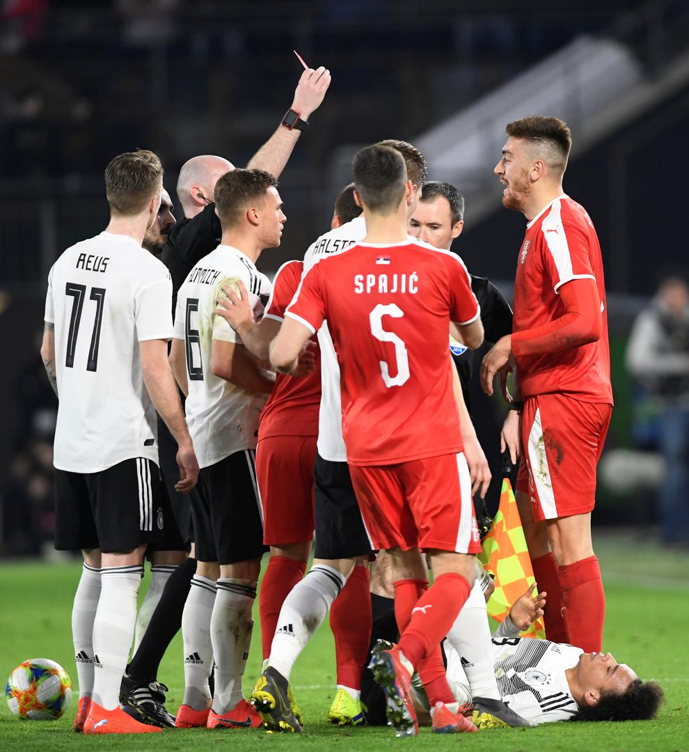 – Mogao mu je slomiti nogu – rekao je njemački izbornik Low, no srećom Sane je prošao bez ozljeda