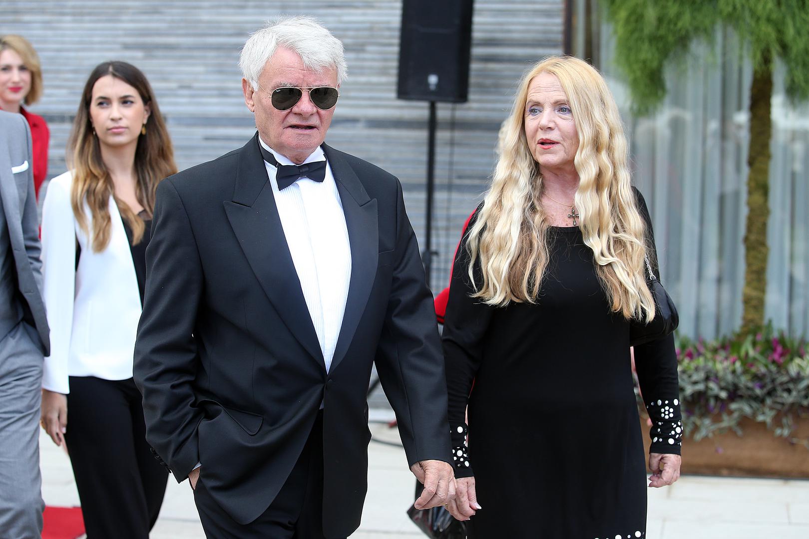 – Dosta je bio strog što se tiče apsolutno svega, no u toj svojoj strogosti dosta je on meni dopuštao. Mi nismo baš u životu živjeli skupa, ali uvijek sam imao taj oslonac da ako mi nešto šteka, tata bi mi to riješio – izjavio je jednom prilikom Gregurevićev sin jedinac Marko prisjećajući se oca. 