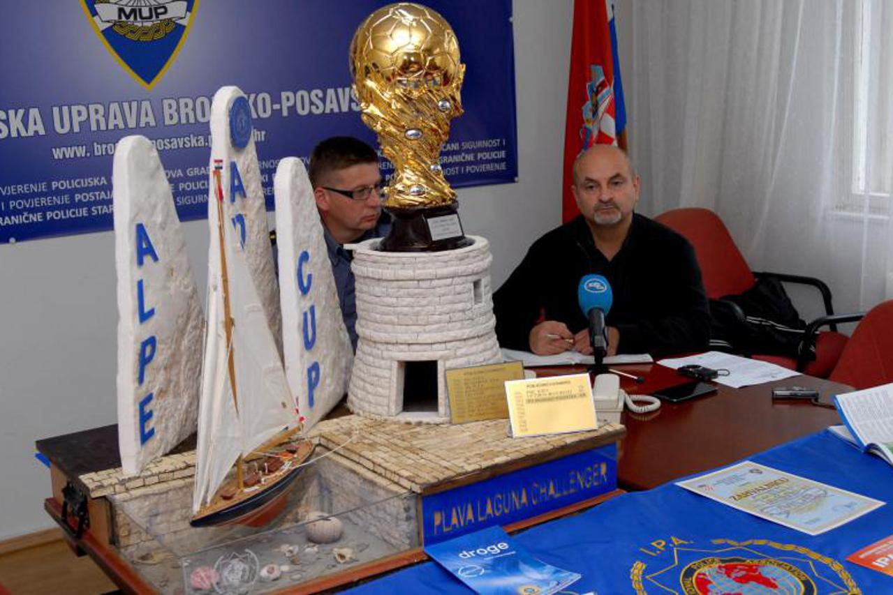 policajci slavonski brod (1)