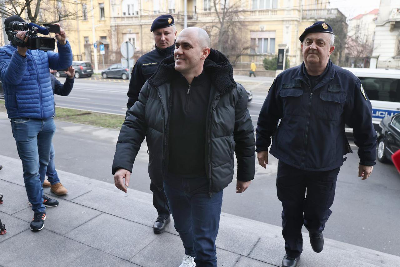 Osijek: Dabro doveden pred suca istrage, čeka se odluka o pritvoru