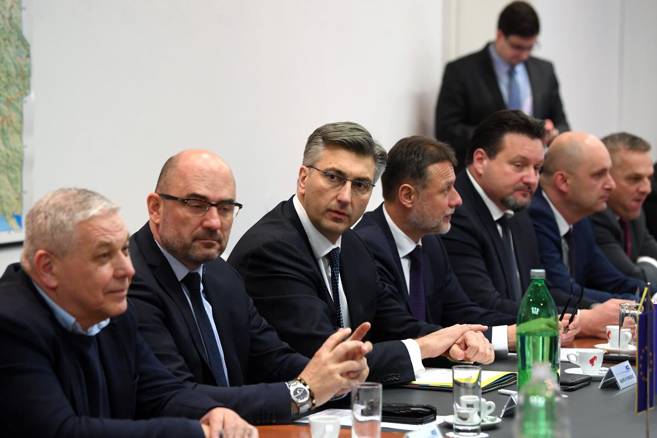 Sjednica HDZ-a