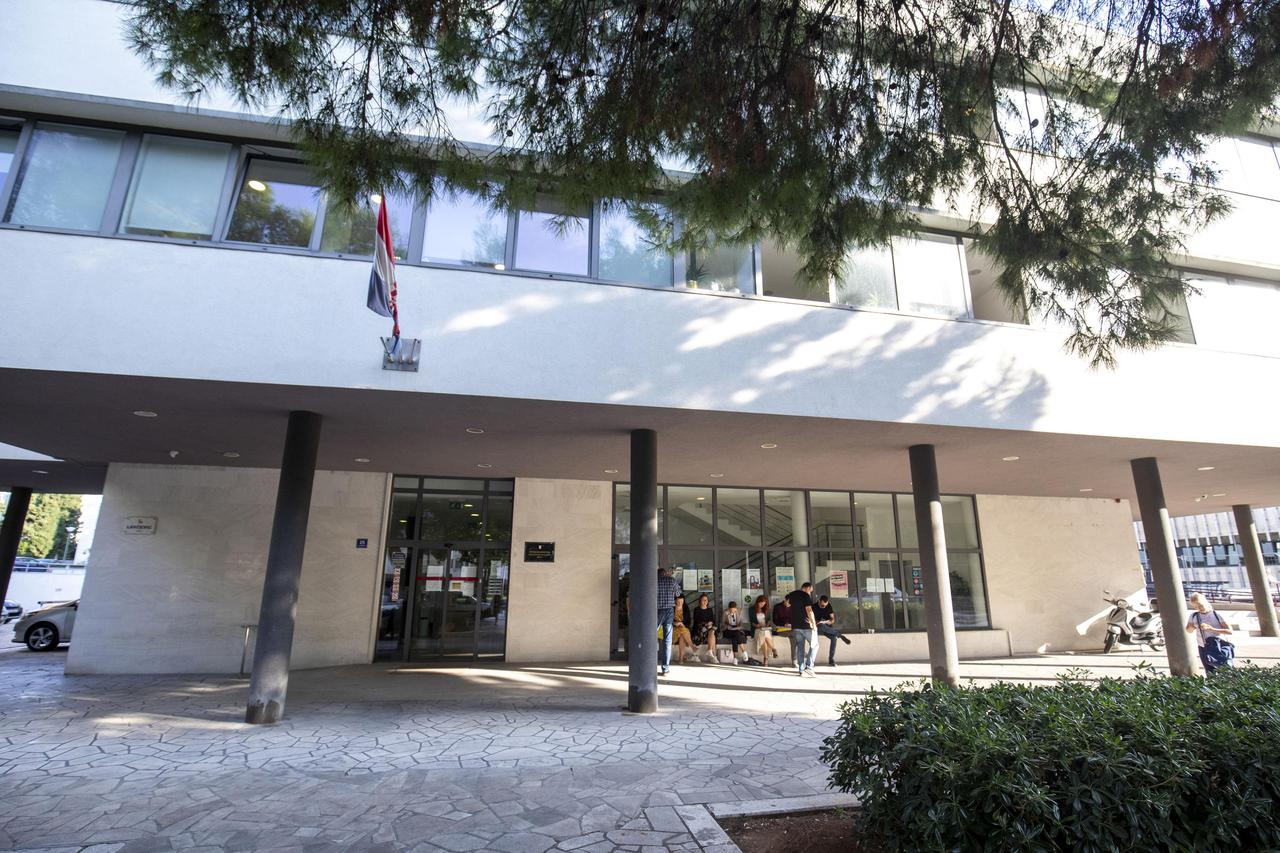 Split: Desetak djelatnika Centra za socijalnu skrb protivi se uvođenju obveznih covid potvrda