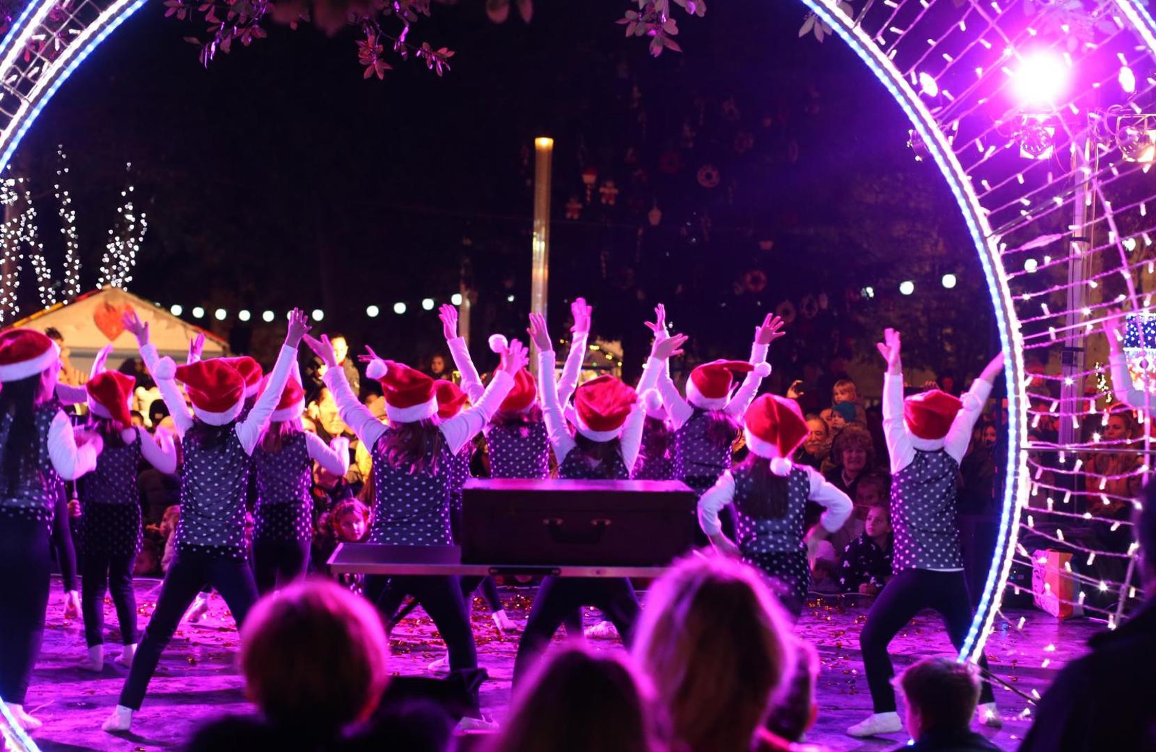 Paljenjem prve adventske svijeće započela manifestacija Zimski akvarel