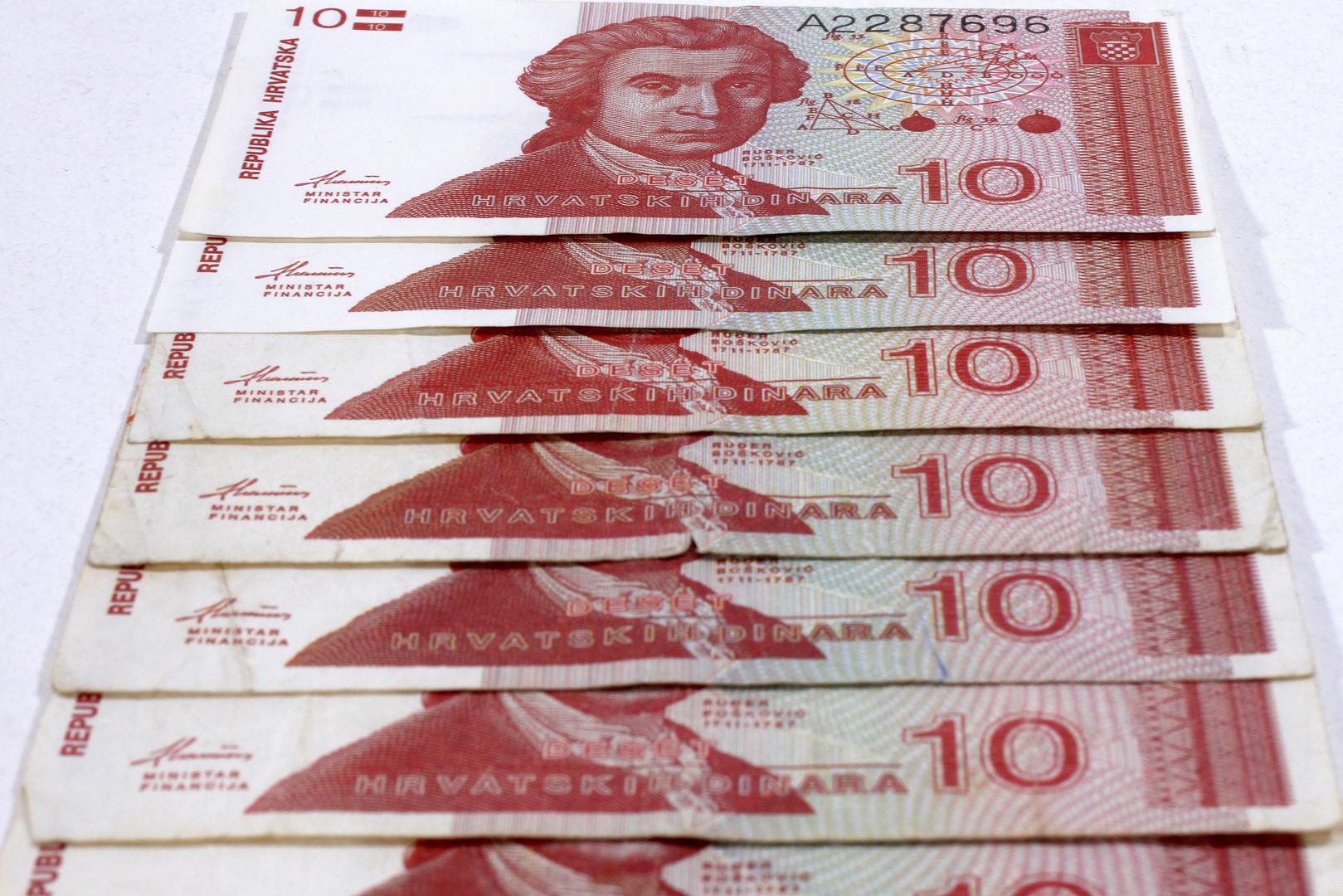Tečaj zamjene bio je 1000 hrvatskih dinara za 1 kunu.