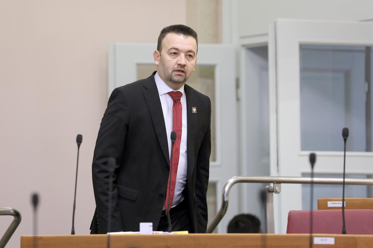 Zagreb: Sjednica Sabora nastavljena raspravom o uvođenju eura