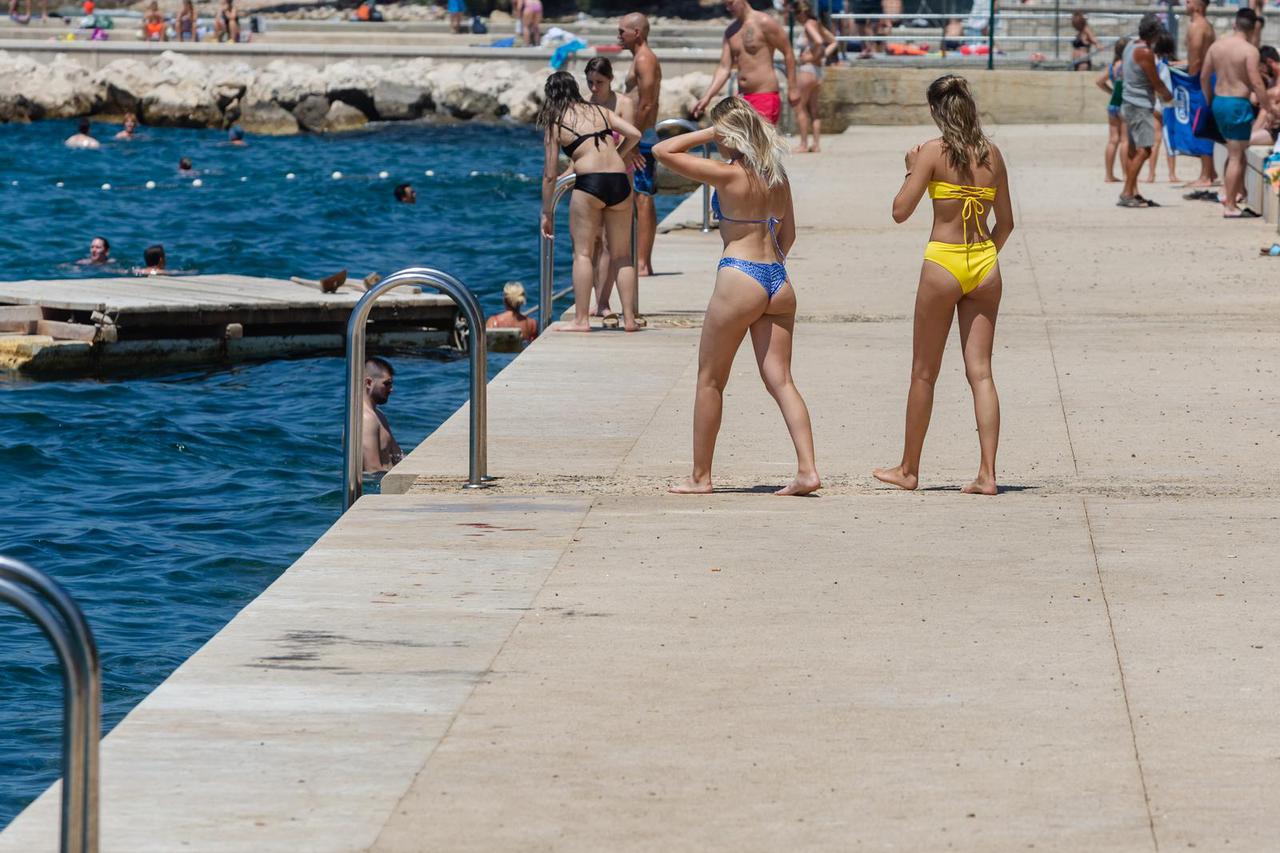 Turistička sezona u punom je jeku, Zadar vrvi turistima