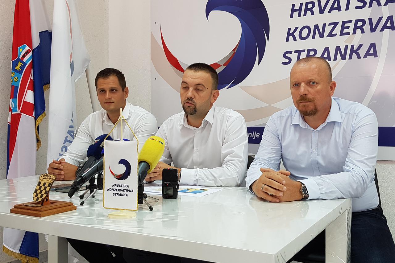 HKS traži zabranu nastupa Mome Stanića u Vukovaru