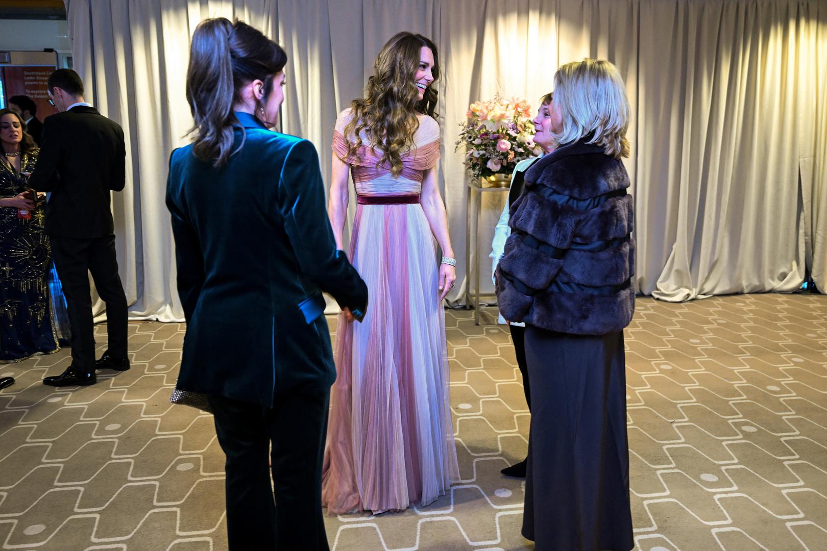 Prvi put ovu haljinu nosila je 2019. godine na gala večeri zaklade 100 Women in Finance.