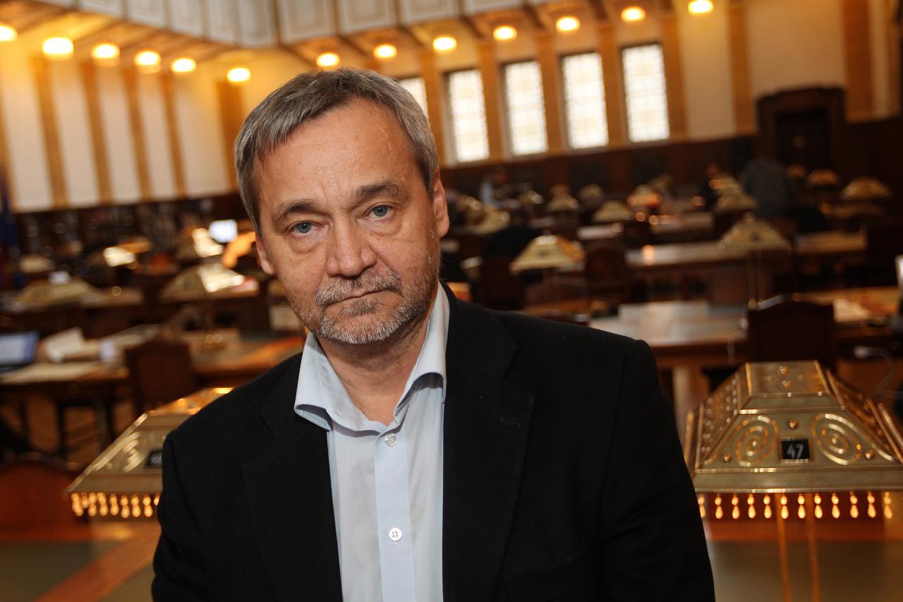 Dinko Čutura, ravnatelj Hrvatskoga državnog arhiva