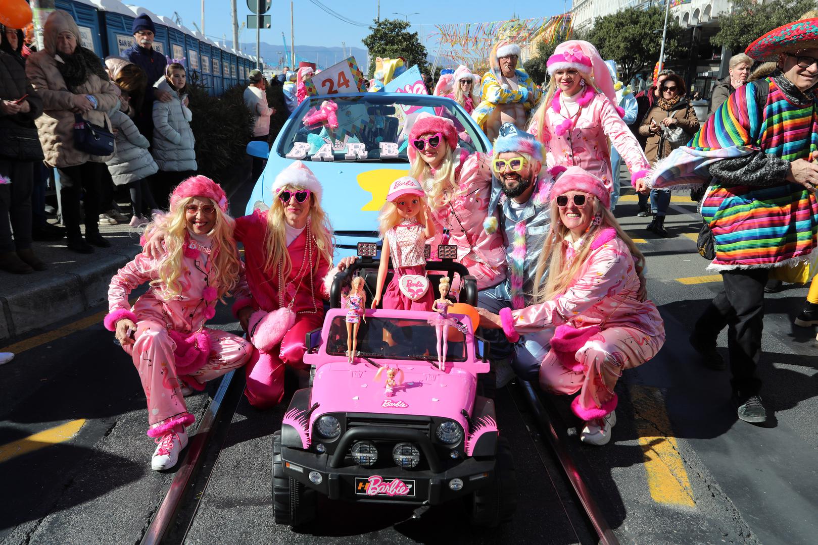 Iako spomenuti znakovi predvode povorku, i drugi imaju svoje favorite. Strastveni Škorpion uživa u mračnim, tajanstvenim i zavodljivim maskama vampira, vještica ili špijuna. Hrabri Ovan birat će kostime koji pokazuju snagu, poput superheroja, komandosa ili gladijatora. Originalni Vodenjak uvijek će pronaći najčudniji kostim koji nitko drugi nema, često s futurističkim prizvukom poput vanzemaljca ili robota.