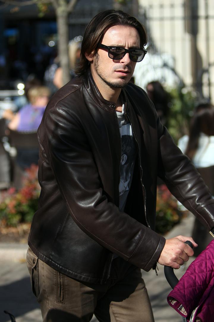 Igrajući na Kantridi, 1999. godine postigao je 15 golova, čime je postao najbolji napadač lige. Taj uspjeh odveo ga je u Dinamo, gdje je ponovo postao najbolji strijelac. 