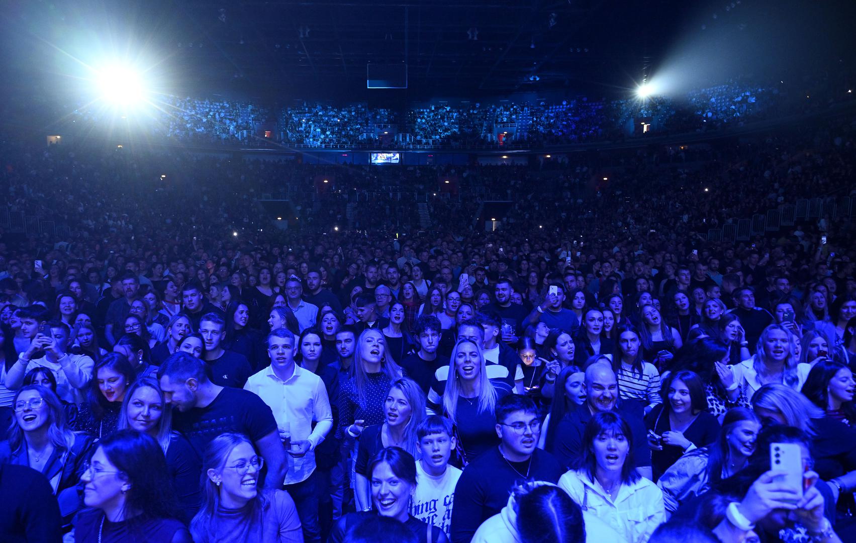 Saša Matić donosi svoj glazbeni spektakl i 13. veljače u riječku Dvoranu Zamet, a publici u Zagrebu, koja ga je oduševljeno pozvala na bis, poručio je da jedva čeka nove susrete s njima.