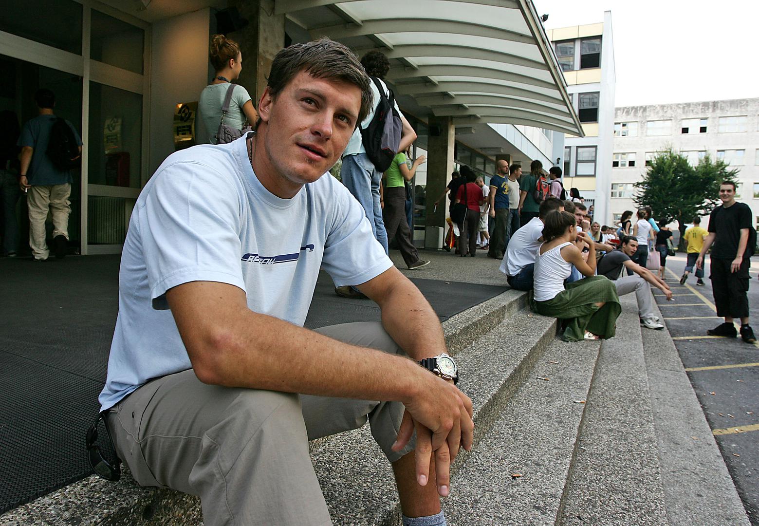 Nakon kraja skijaške karijere posvetio se drugoj ljubavi - jedrenju. Ostvario je nastupe na nekim od najatraktivnijih, ali i najtežih utrka na svijetu, a na društvenim mrežama ne krije ljubav prema morskim pustolovinama